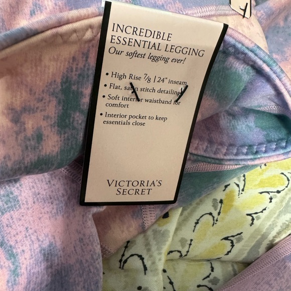 Victoria Secret incredible essential legging. High rise. Size 12. BNWT. - Picture 4 of 6